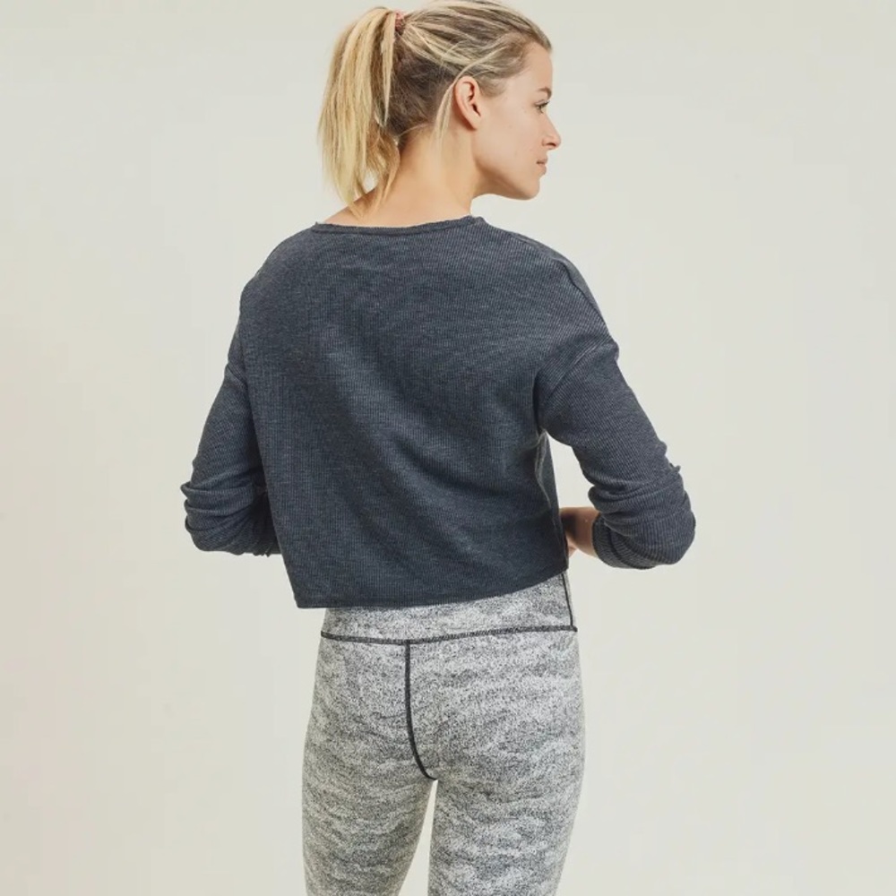 🆕 CAMI LINEN CROP TOP LS DARK ASH - Picture 3 of 9